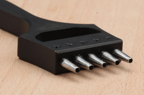 Пробойник для часовых ремешков со сменными зубьями 1,2 - 2 мм фото 13 Пробойник для часовых ремешков со сменными зубьями 1,2 - 2 мм фото 13