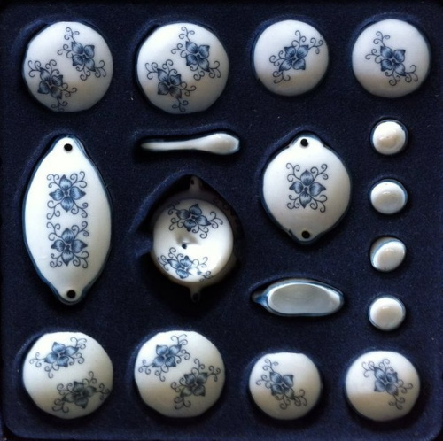 Фарфоровый столовый сервиз для кукол с Синим орнаментом 17 предметов | Галерея фото | Pava.pro Фарфоровый столовый сервиз для кукол с Синим орнаментом 17 предметов - фото товара