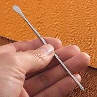 Шпатель двусторонний для нанесения химии №2  - купить для кожевенного хобби