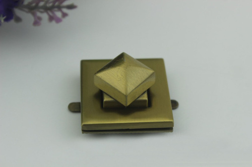 Застежка декоративная для сумки Квадратная фото 5 Застежка декоративная для сумки Квадратная фото 5