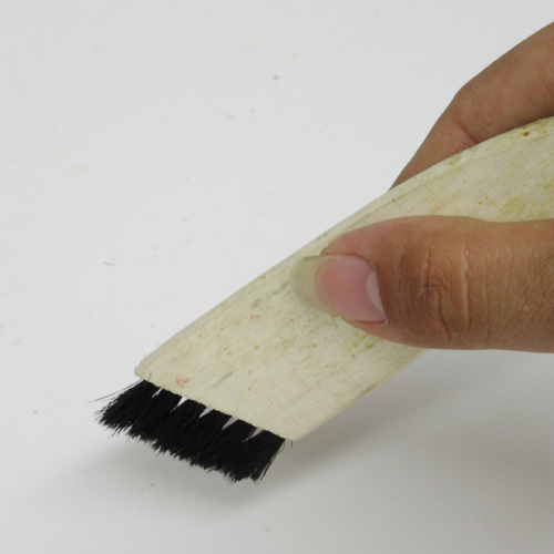 Кисть плоская скошенная для нанесения краски фото 2