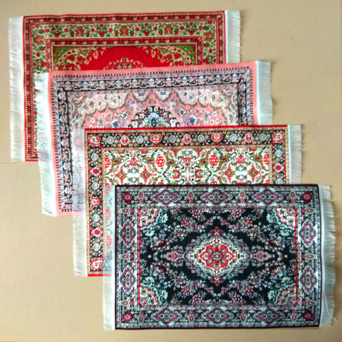 Ковер 23х15 см для кукольного дома 1:12 Ковер 23х15 см для кукольного дома 1:12