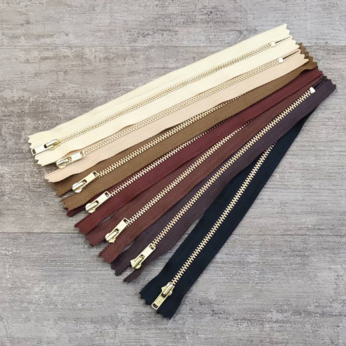 Молния металлическая №3 30см зубья под золото YKK Япония фото 5 Молния металлическая №3 30см зубья под золото YKK Япония фото 5