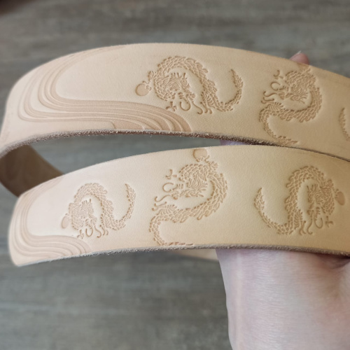 Заготовка для ремня раст. дубл. 38 мм толщ. 4,0 мм с тиснением драконы Италия   ZR 07 - фото товара фото 4