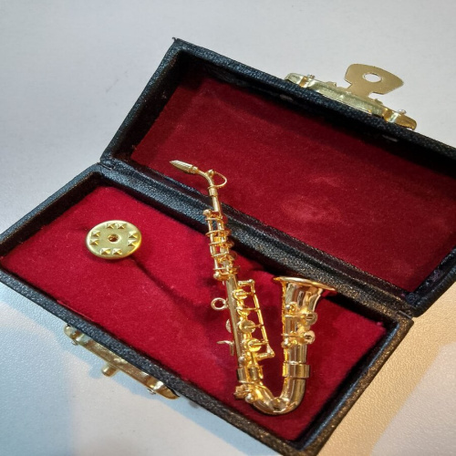 Саксофон Миниатюра для кукольного дома | Галерея фото | Pava.pro Саксофон Миниатюра для кукольного дома - фото товара