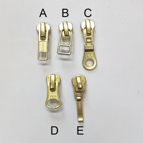 Бегунок с пуллером для молнии №5 YKK, цвет золото фото 2