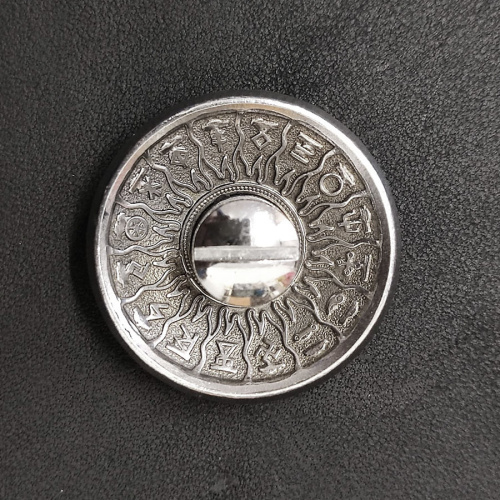 Кончо для кожаных изделий 28 мм Дракон на удачу Мельхиор | Галерея фото | Pava.pro фото 3 Кончо для кожаных изделий 28 мм Дракон на удачу Мельхиор KR 046 - фото товара фото 3