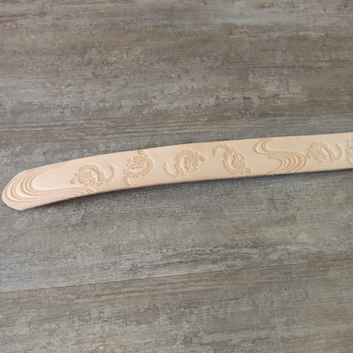 Заготовка для ремня раст. дубл. 38 мм толщ. 4,0 мм с тиснением драконы Италия   ZR 07 - фото товара фото 5