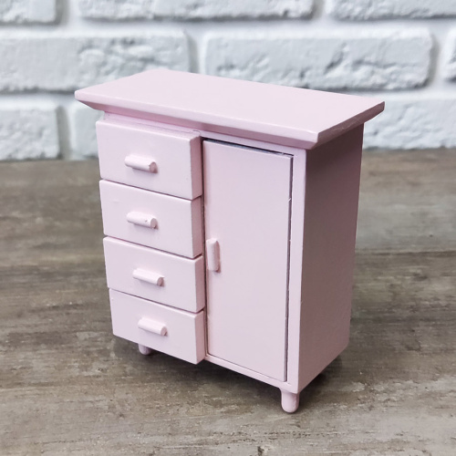 Тумбочка для кукол Розовая | Галерея фото | Pava.pro Тумбочка для кукол Розовая - фото товара