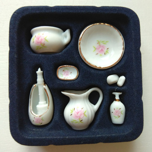 Набор туалетных принадлежностей для куклы  JY TP-01 - фото товара фото 2