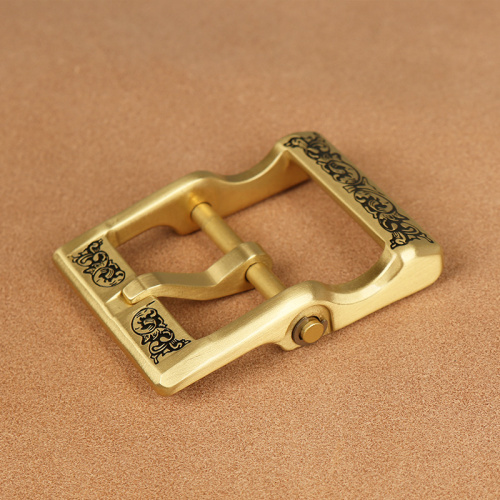 Пряжка 40 мм латунная с перекладиной и орнаментом  PR 40L 095с - фото товара