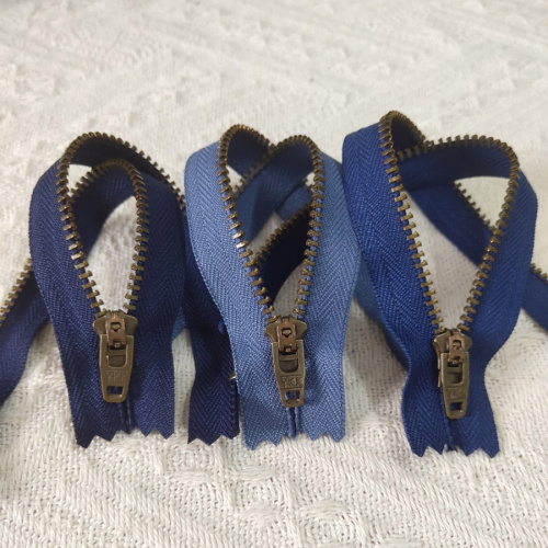 Молния металлическая №3 (4,5) 18 см джинсовая YKK Япония фото 7 Молния металлическая №3 (4,5) 18 см джинсовая YKK Япония фото 7