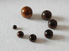 Бусины деревянные темные 6-25 мм