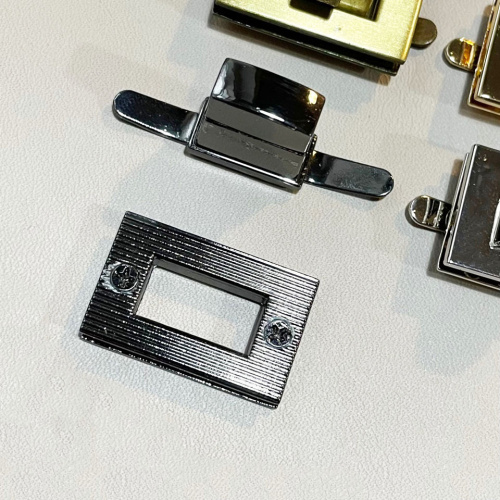 Застежка для сумки поворотная 16-25 мм арт. 2044 фото 6 Застежка для сумки поворотная 16-25 мм арт. 2044 фото 6