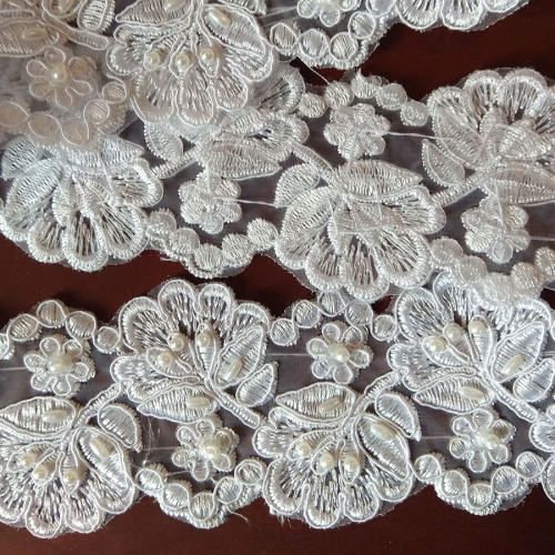 Тесьма декоративная с бусинами Белая 65 мм | Галерея фото | Pava.pro Тесьма декоративная с бусинами Белая 65 мм - фото товара