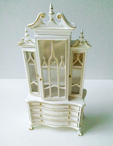 Шкаф-комод для кукол 3-х створчатый белый Миниатюра 1:12  D JY-9011 - фото товара фото 3