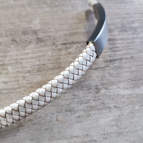 Шнур кожаный плоский плетеный 10х3 мм 20 см LC Шнур кожаный плоский плетеный 10х3 мм 20 см LC