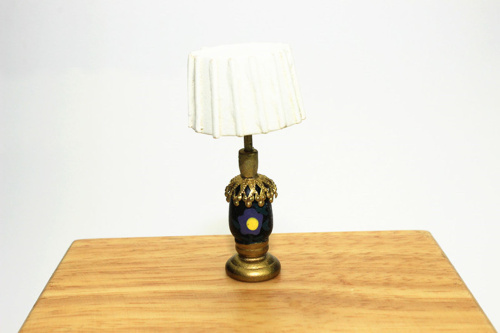 Лампа настольная для кукольного домика | Галерея фото | Pava.pro Лампа настольная для кукольного домика - фото товара