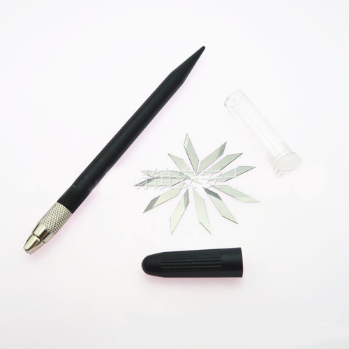 Резак с набором сменных лезвий 12 шт | Галерея фото | Pava.pro Резак с набором сменных лезвий 12 шт - фото товара