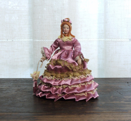 Кукла Дама с зонтиком Миниатюра 1:12 | Галерея фото | Pava.pro Кукла Дама с зонтиком Миниатюра 1:12 - фото товара