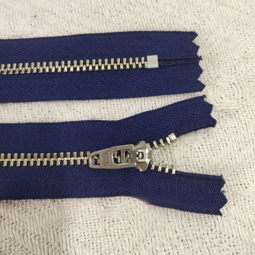 Молния металлическая №3 (4,5) 18 см джинсовая YKK Япония фото 4 Молния металлическая №3 (4,5) 18 см джинсовая YKK Япония фото 4