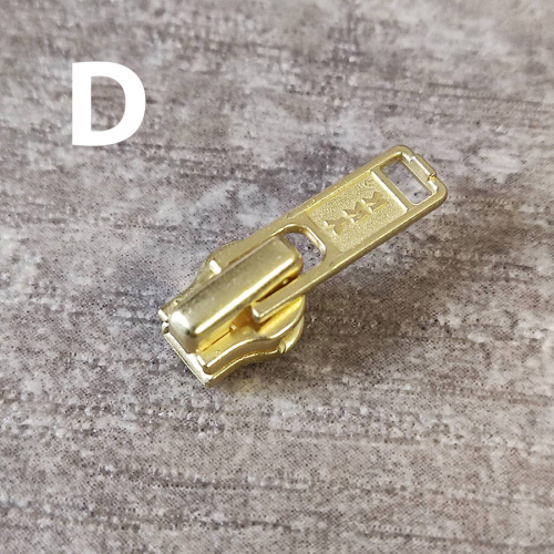 Бегунок с пуллером для молнии №3 YKK, цвет золото фото 5