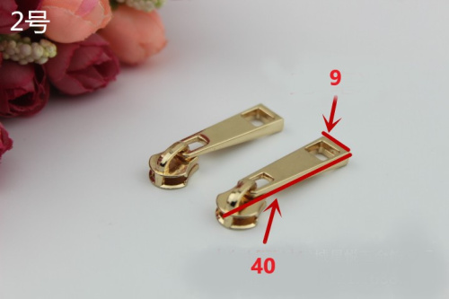 Бегунок с пуллером для молнии №5 под золото фото 2 Бегунок с пуллером для молнии №5 под золото фото 2