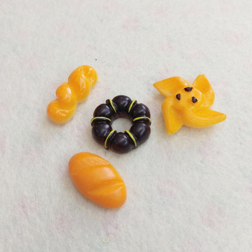 Хлеб Сдоба набор для кукол  Миниатюра 1:12   - фото товара