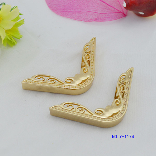 Уголок металлический для сумок Y-1174 фото 6