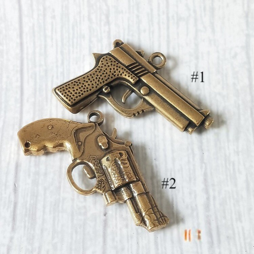Подвеска латунная Пистолет Подвеска латунная Пистолет