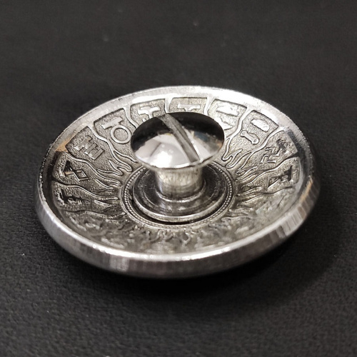 Кончо для кожаных изделий 28 мм Дракон на удачу Мельхиор | Галерея фото | Pava.pro фото 2 Кончо для кожаных изделий 28 мм Дракон на удачу Мельхиор KR 046 - фото товара фото 2