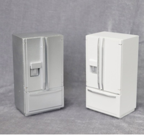 Холодильник для кукольной кухни двухстворчатый с морозильной камерой Холодильник для кукольной кухни двухстворчатый с морозильной камерой