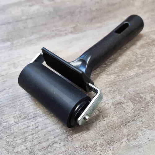 Роллеры для клеевых работ резиновый черный | Галерея фото | Pava.pro фото 4 Роллеры для клеевых работ резиновый черный DYI RSBL 001 - фото товара фото 4