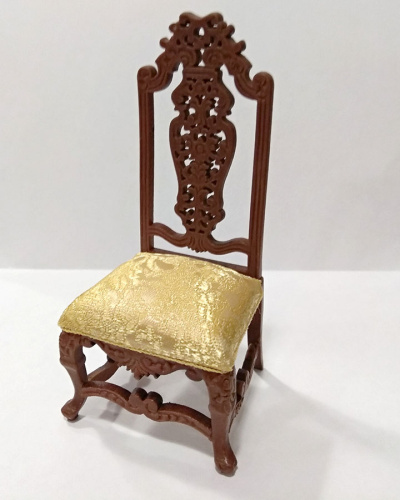 Стул резной с желтой обивкой для кукол Миниатюра 1:12 | Галерея фото | Pava.pro Стул резной с желтой обивкой для кукол Миниатюра 1:12 - фото товара