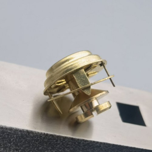 Застежка зажимная 18 мм Латунь | Галерея фото | Pava.pro фото 3 Застежка зажимная 18 мм Латунь ZZL 018 - фото товара фото 3