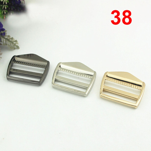 Пряжка-регулятор трехщелевая 20-38 мм арт. 2022 фото 8