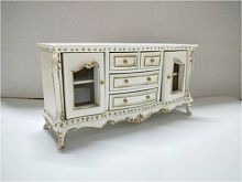 Комод с резьбой и стеклянными дверками белый Миниатюра 1:12  - купить для кожевенного хобби