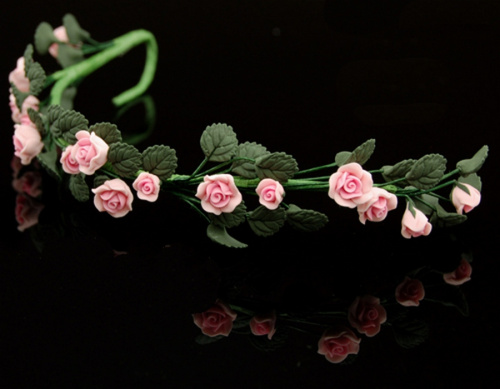 Розовая ветвь для кукольного дома