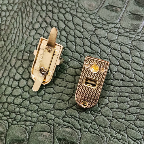 Застежка для барсетки 15 мм арт. 5615 | Галерея фото | Pava.pro фото 2 Застежка для барсетки 15 мм арт. 5615 ZC-5615 - фото товара фото 2