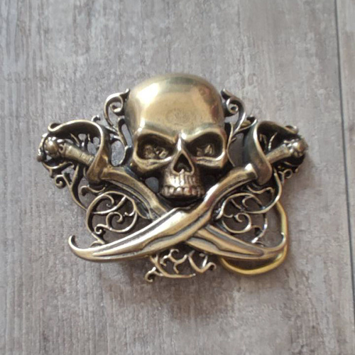 Пряжка для ремня декоративная, с шипом 40 мм Череп и сабли фото 6