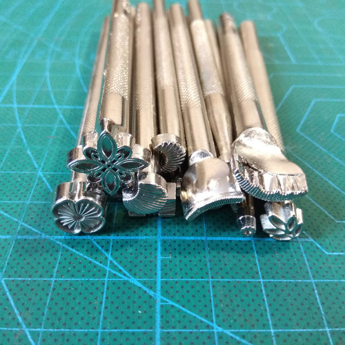 Штампы для тиснения по коже из набора поштучно Штампы для тиснения по коже из набора поштучно