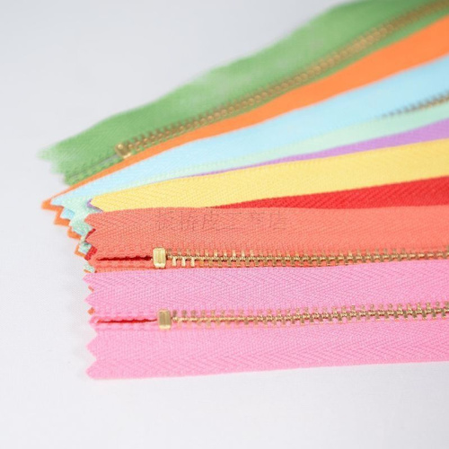 Молния металлическая №3 17 см зубья под золото, пуллер Шар YKK Япония фото 2 Молния металлическая №3 17 см зубья под золото, пуллер Шар YKK Япония фото 2