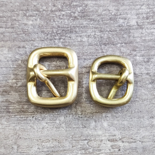 Пряжка 15 мм латунная с перекладиной 15L-201 фото 4